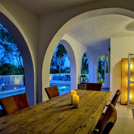 Luxury With Swimming Pool And Jacuzzi Marbella